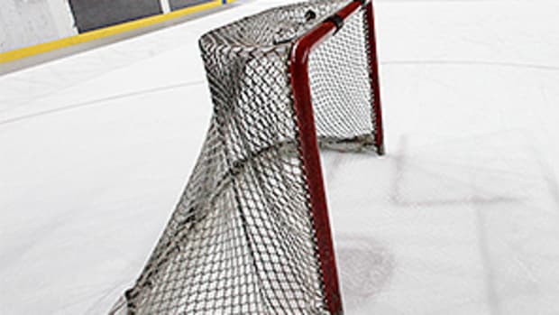 121226162104-hockey-net-1-single-image-cut.jpg